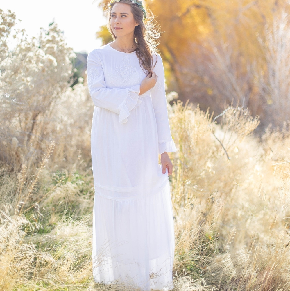 White Embrodiery dress